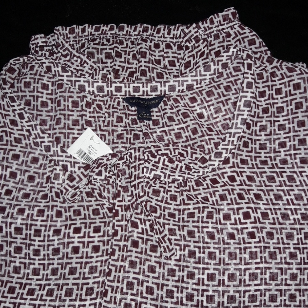 NWT .Banana Republic sheer maroon top